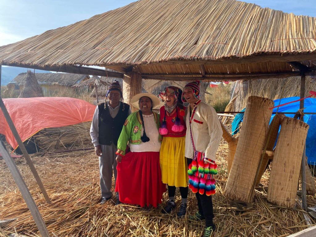 Uros Maya Lodge nocleg jezioro Titicaca peru