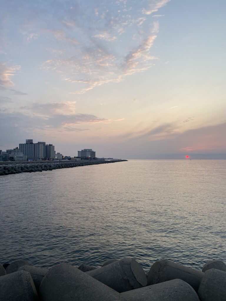 Jeju City zachód słońca